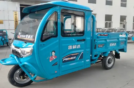 Triciclo Eléctrico Cabina